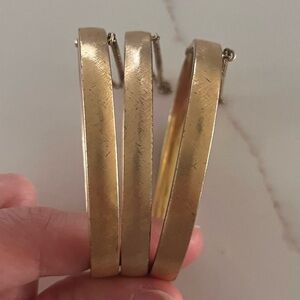 Vintage gold fill textured clasp and chain bangle bracelet - sold individually